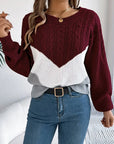 Elegant Two-Tone Crew Neck Sweater for Women's