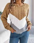 Elegant Two-Tone Crew Neck Sweater for Women's