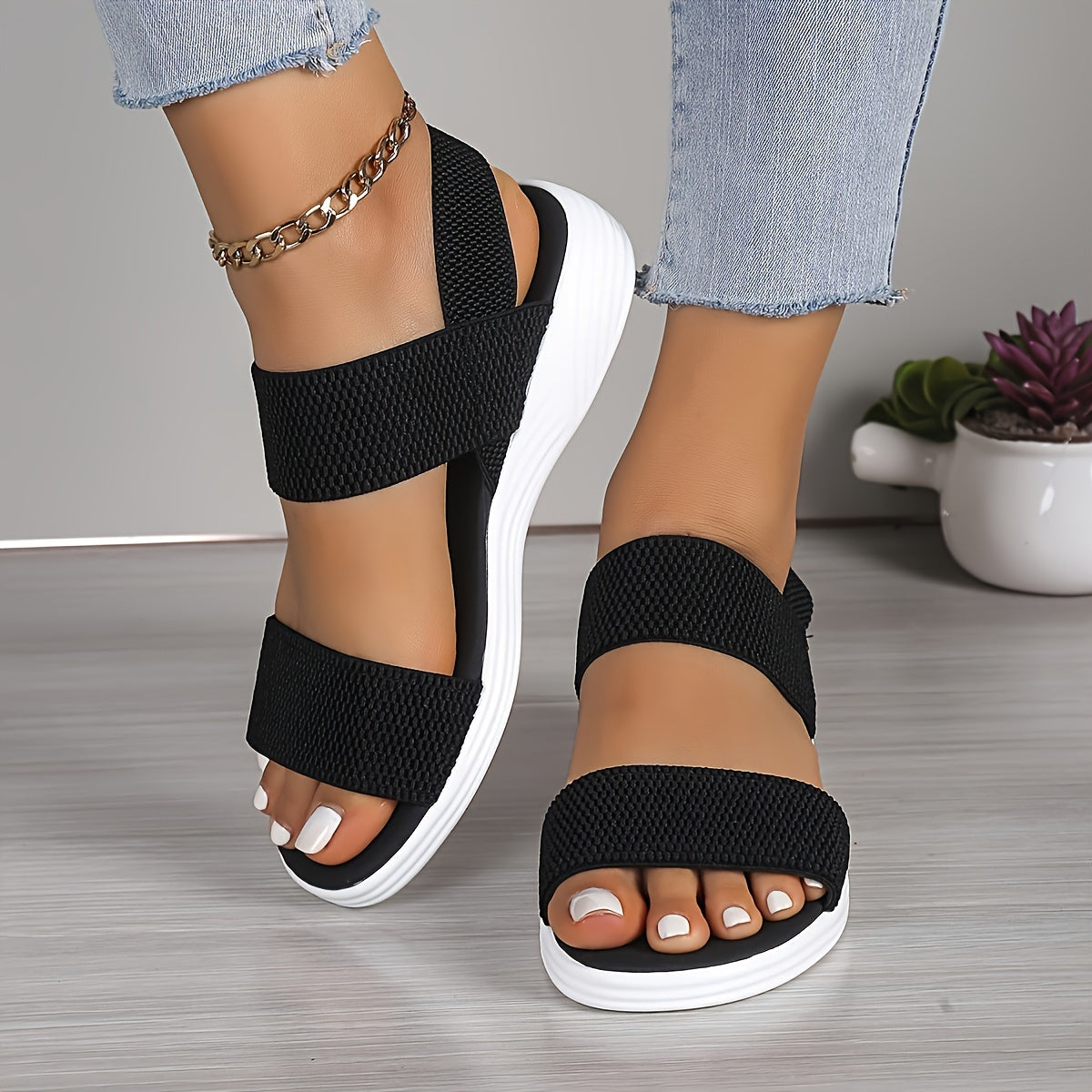 Lightweight Stretch Sandals