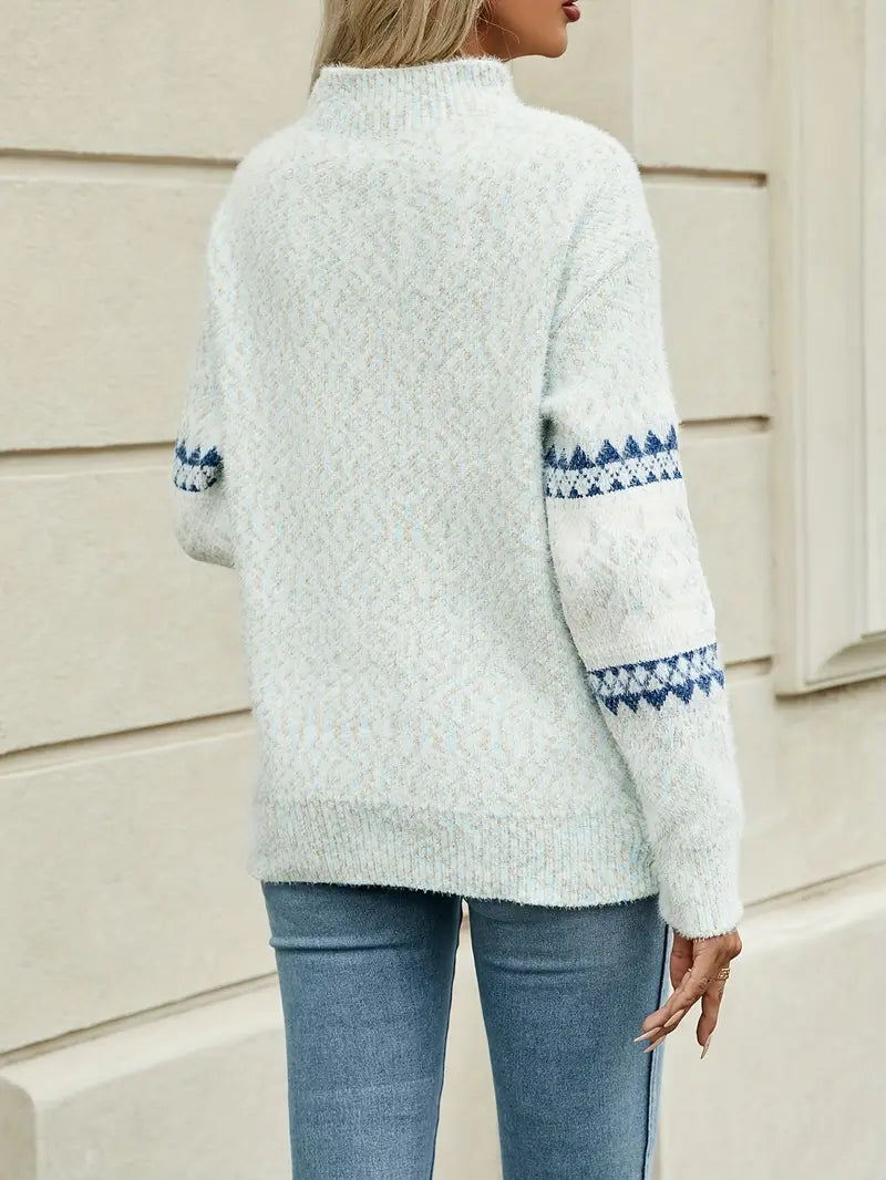 Women&#39;s sweater with Icelandic patterns