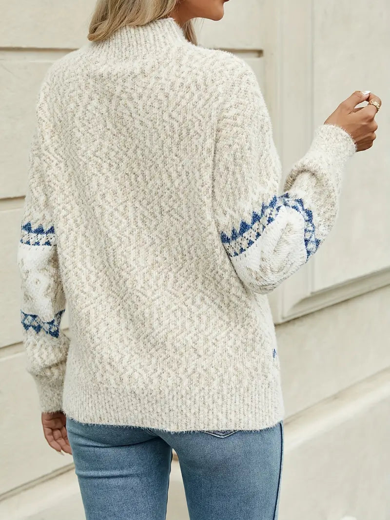 Women&#39;s sweater with Icelandic patterns