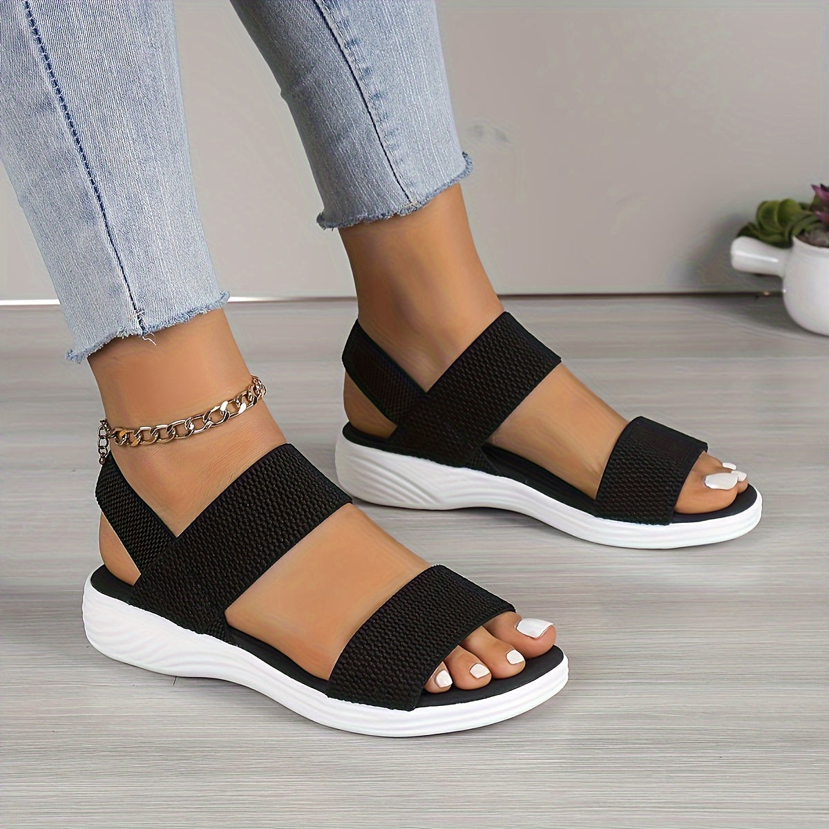 Lightweight Stretch Sandals