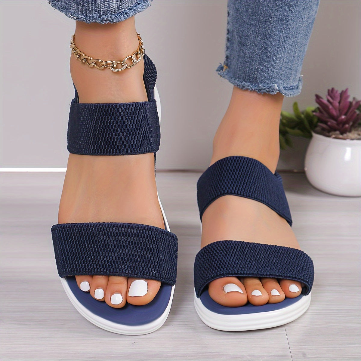 Lightweight Stretch Sandals