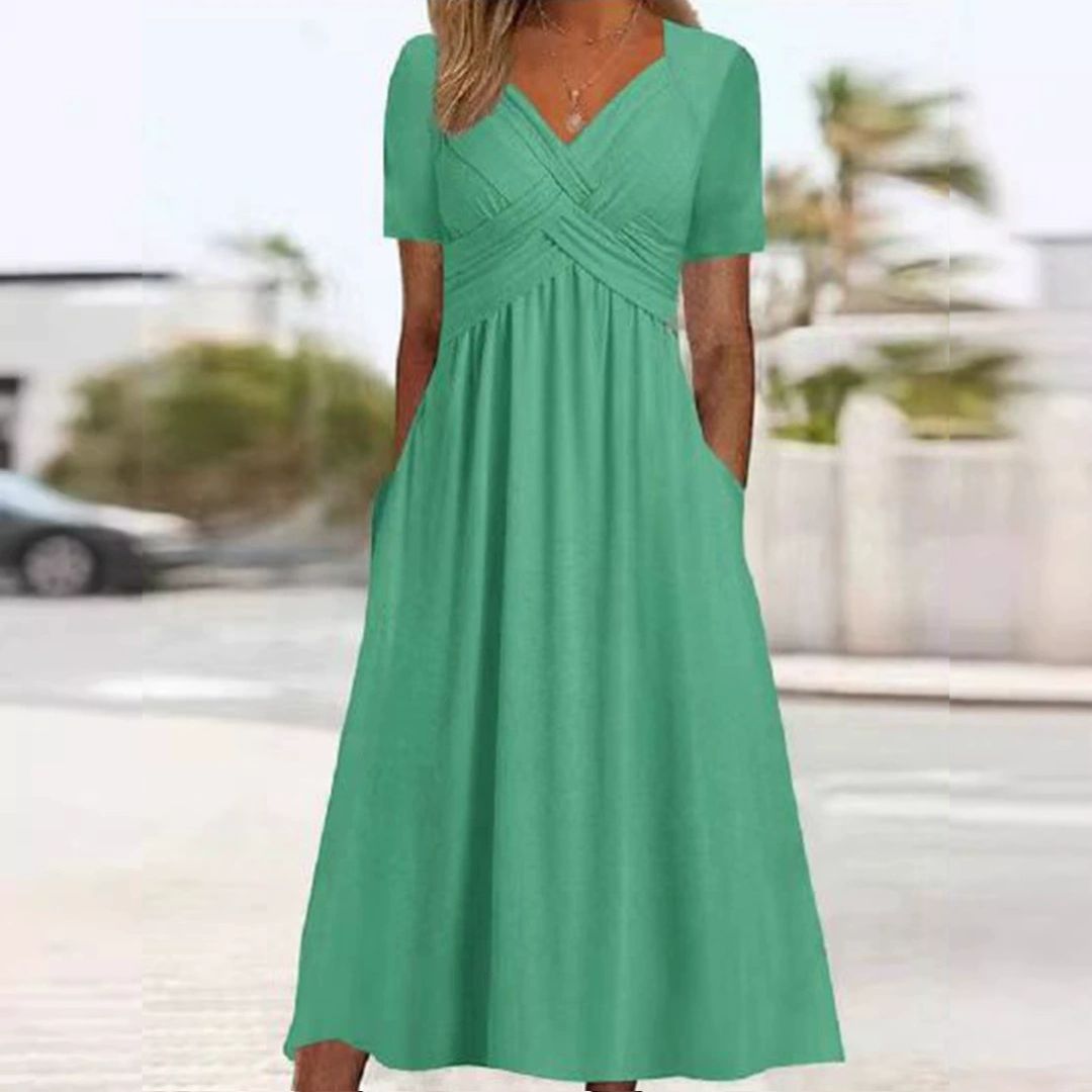 Elegant and Flattering Dress