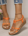 Fashionable orthopedic sandals