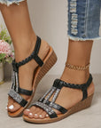 Fashionable orthopedic sandals