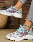 Annika – Casual mesh sneakers with ergonomic sole and floral details