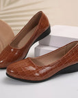 Orthopedic Leather Shoes for Women – Lightweight, Non-Slip & Breathable