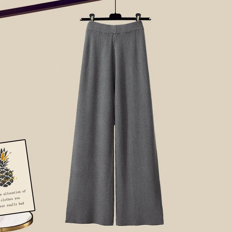 Mia™ – comfortable, three-piece set of soft long-sleeved tops
